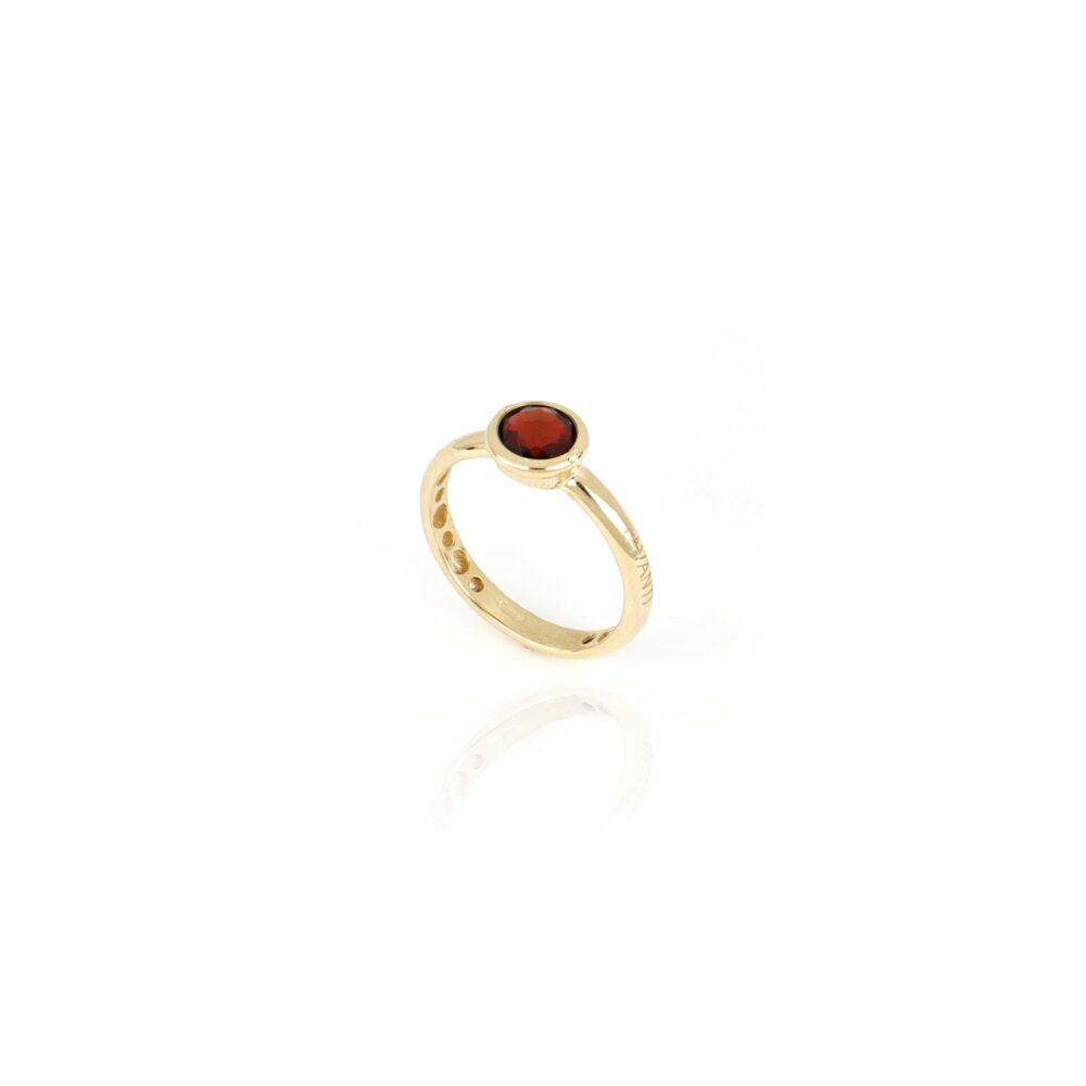 Tavanti – Лунное кольцо с красным гранатом