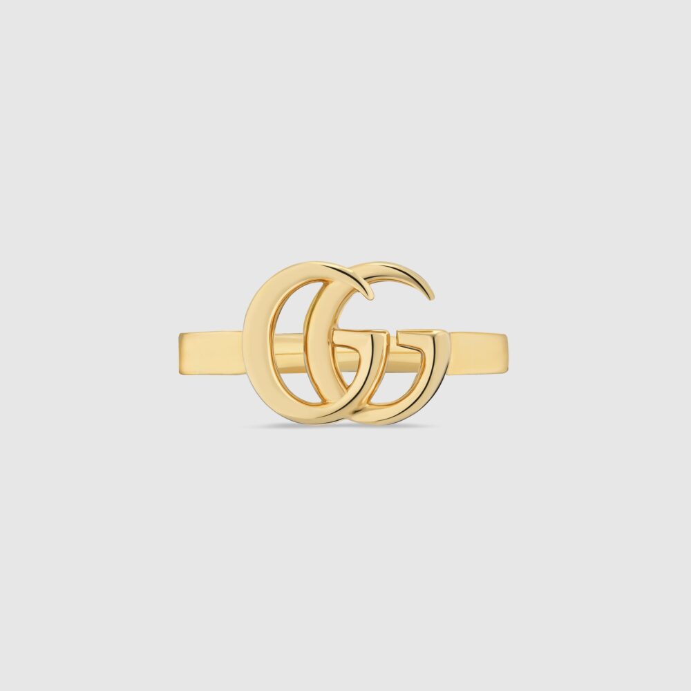 Кольцо из желтого золота с двойной буквой G – ‎525690 J8500 8000